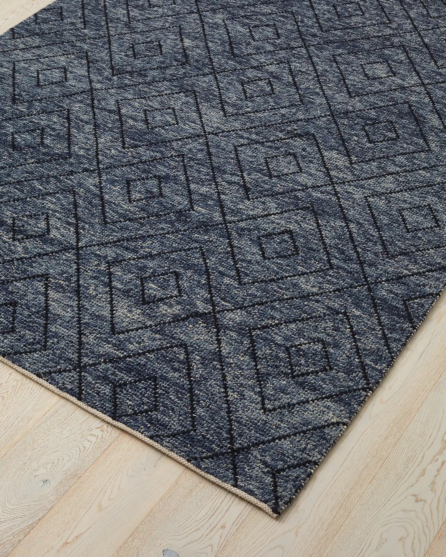 Makalu Rug Collection