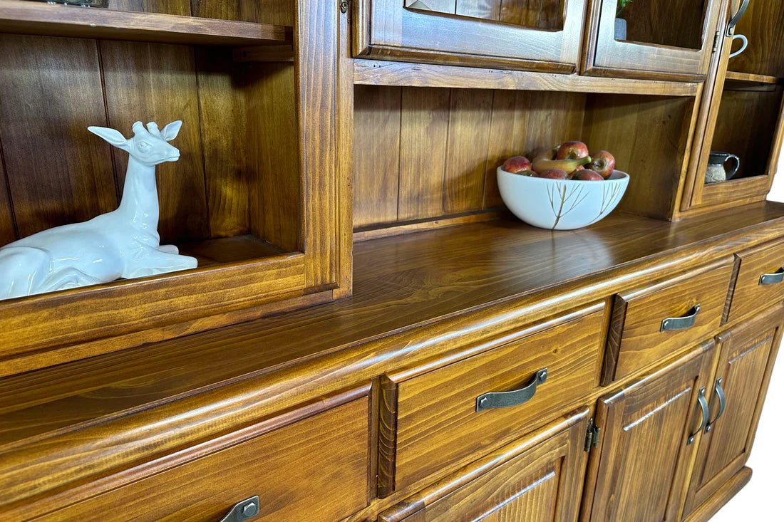 Waikato Display Hutch - 2000